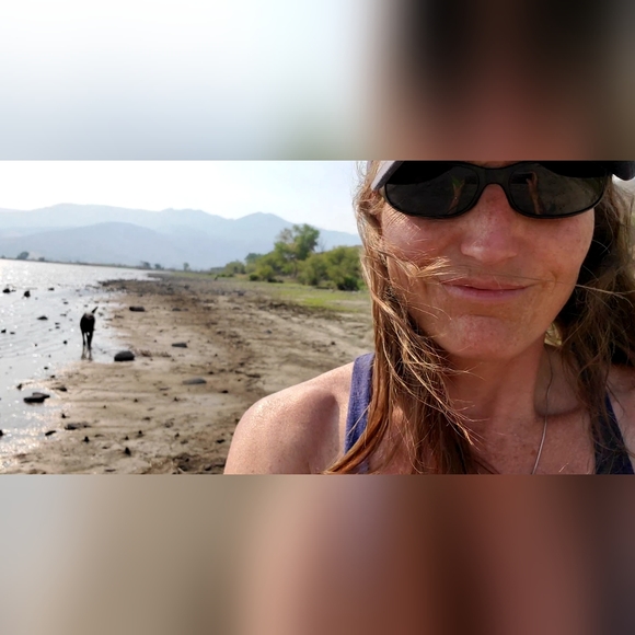 Meet your Posher, Melonie - Picture 2 of 16